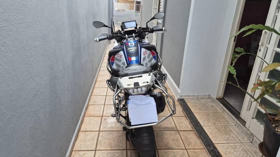 BMW R 1250 GS ADVENTURE PREMIUM BMW R 1250 GS ADVENTURE PREMIUM